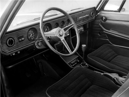 Fiat 125 Executive (Bertone), 1967 - Interior