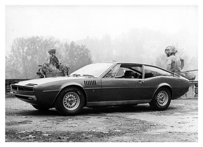 1968 Maserati Simun (Ghia) - Studios