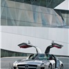 Mercedes-Benz SLS AMG (2010): Крыло чайки