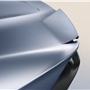 McLaren Speedtail (2018) - На высокой скорости гибкие секции повышают стабильность гиперкара. Они меняют центр аэродинамического давления, создают дополнительную прижимную силу и работают как воздушный тормоз.