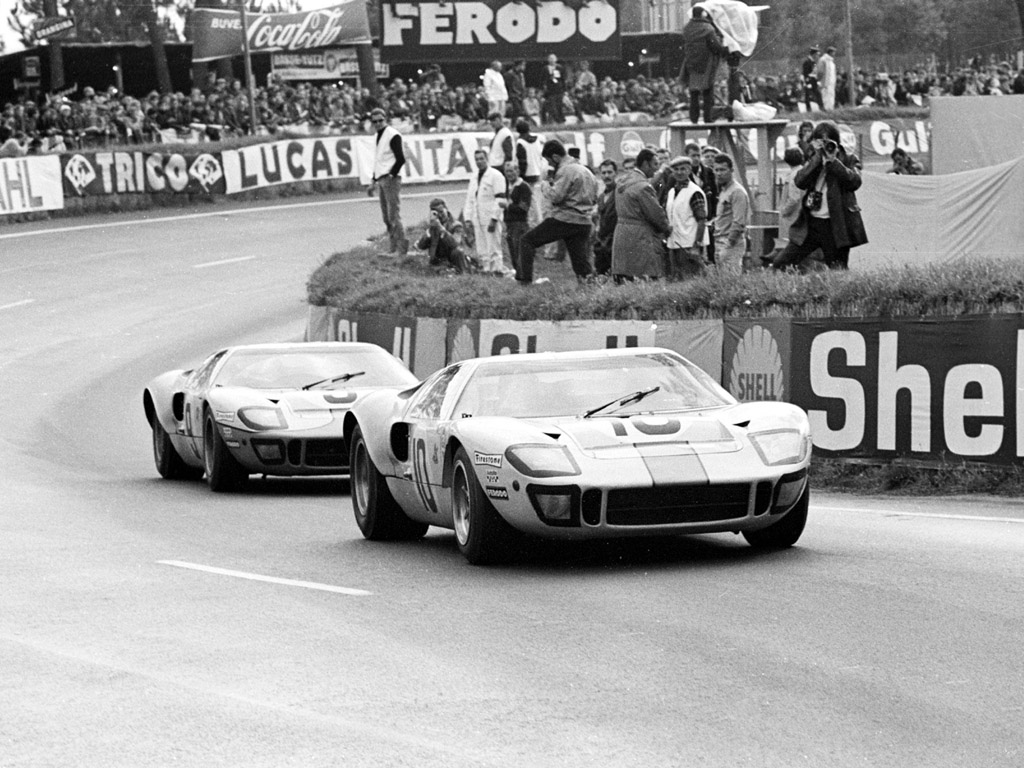 Gulf Ford GT40s at LeMans, 1968