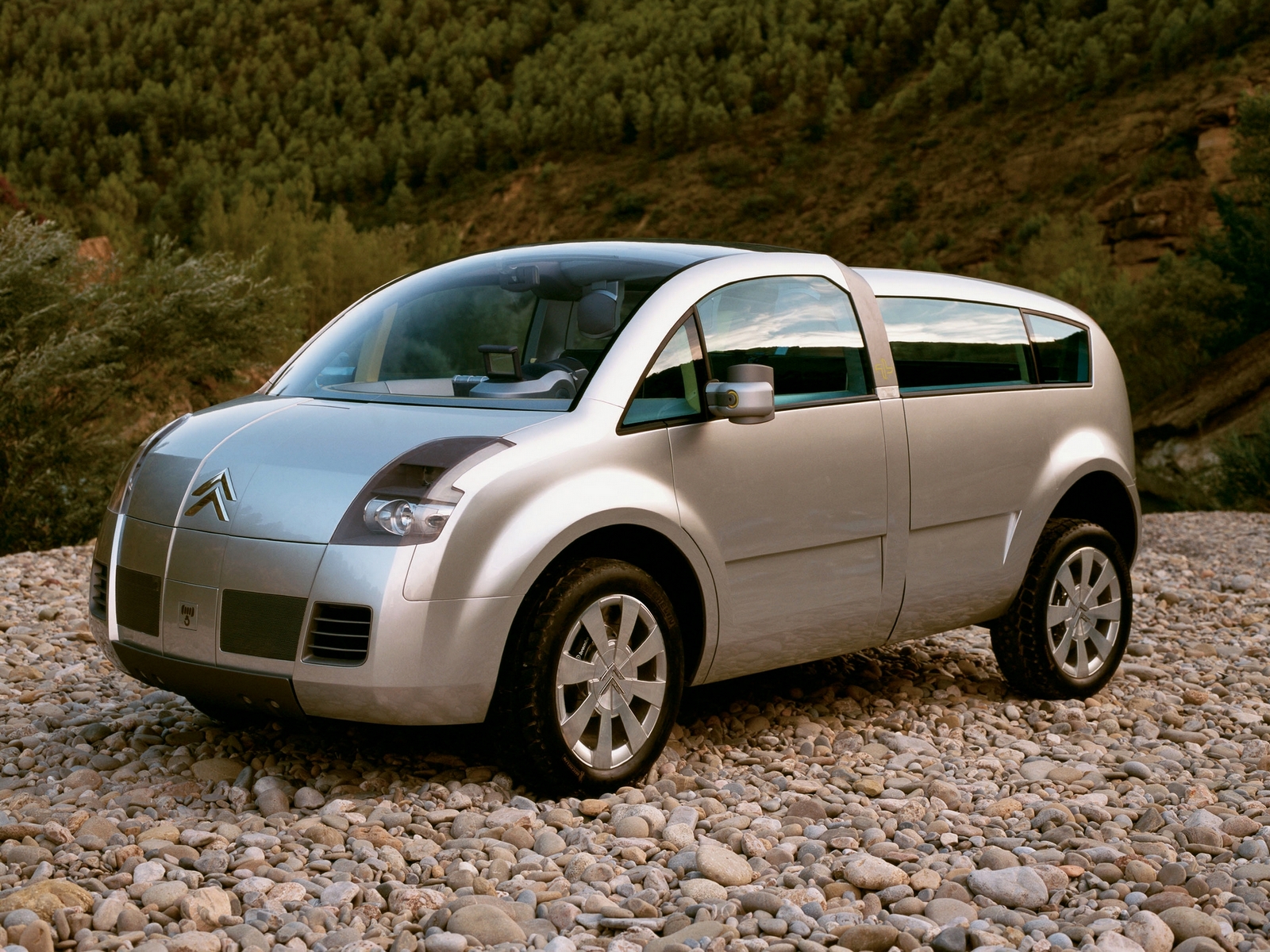 Citroen C-Crosser, 2001