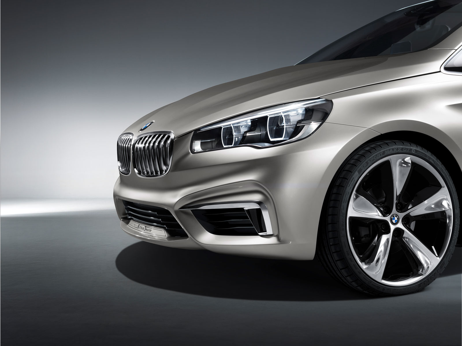 BMW Concept Active Tourer, 2012 - Headlight