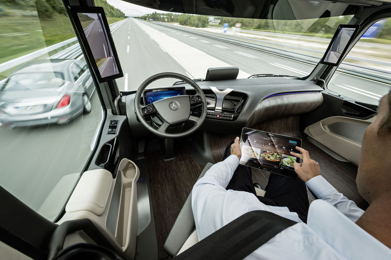 Mercedes-Benz Future Truck 2025, 2014