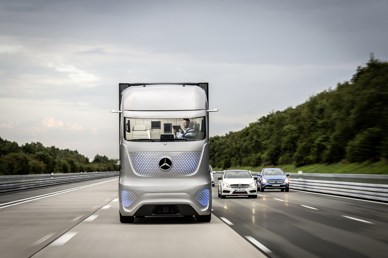 Mercedes-Benz Future Truck 2025, 2014