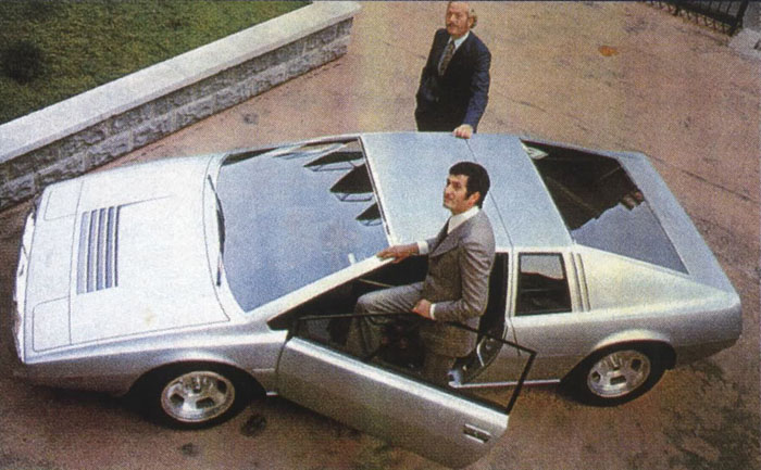 Colin Chapman and Giorgetto Giugiaro with the new Lotus Esprit in 1972.