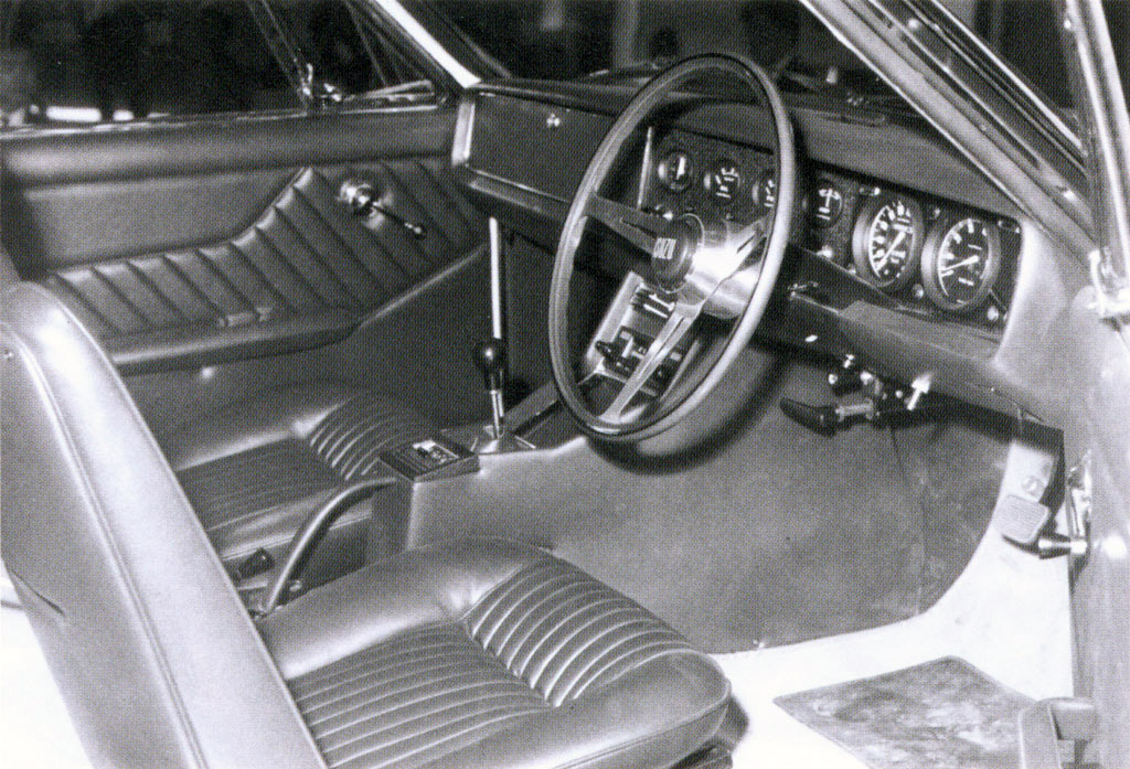 Isuzu 117 Sport (Ghia), 1966 - Interior (Right-hand drive)