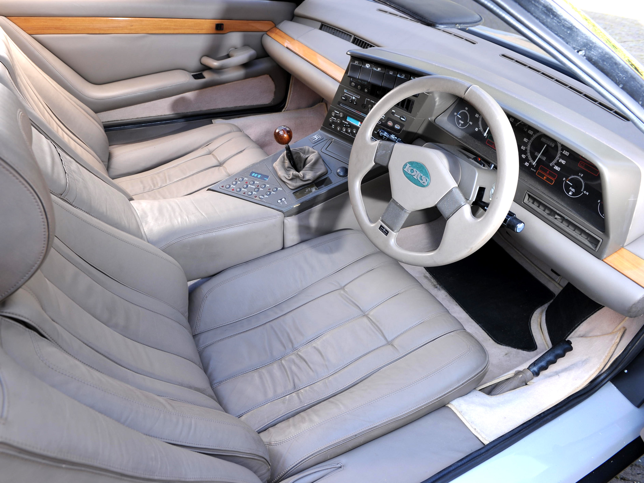 Lotus Etna (ItalDesign), 1984 - Interior