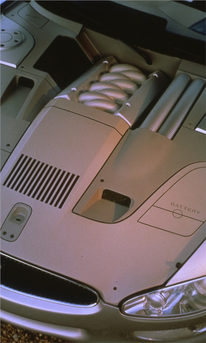 Buick XP2000 Concept Car, 1995 - Clean underhood treatment for V-8 engine
