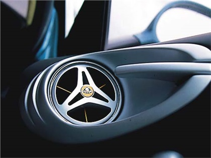 Lotus M250, 1999 - Interior