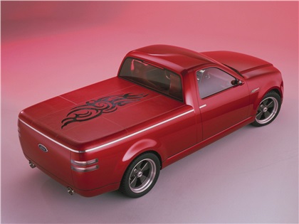 Ford F-150 Lightning Rod, 2001 - Leather-wrapped tonneau cover with Maori tattoo
