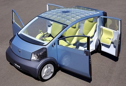 Nissan ideo, 2001
