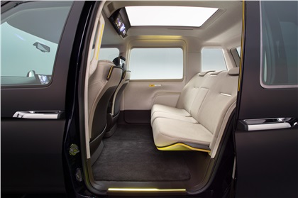 Toyota JPN Taxi Concept, 2013 - Interior