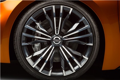 Nissan Sport Sedan, 2014 - Wheel 
