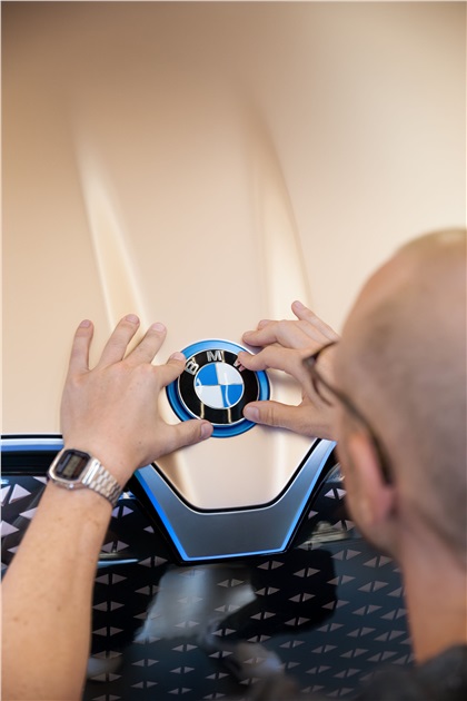 BMW Vision iNext Concept, 2018