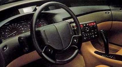 The Solitaire dashboard was a slightly modified version of the one in the Voyage sedan concept. 
