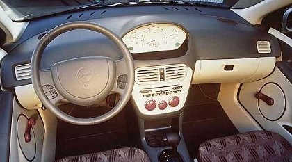 Plymouth Pronto, 1997