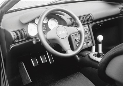 Audi Quattro Spyder, 1991 - Interior