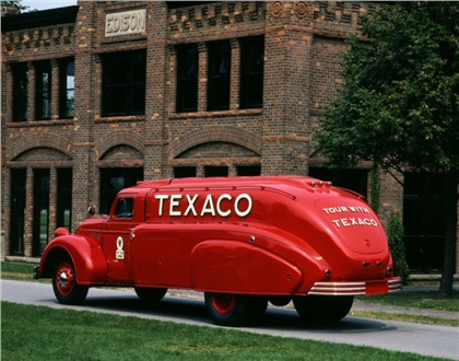 Dodge Airflow Tank Truck (1939)