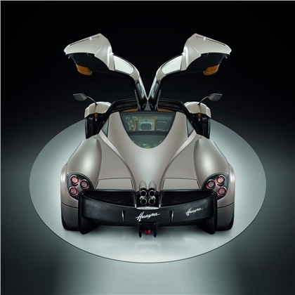 Pagani Huayra (2011)