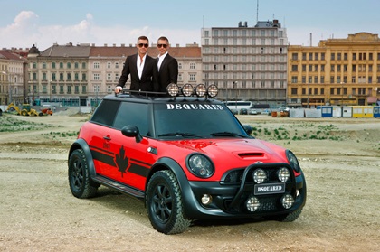 Life Ball Mini by DSQUARED (2011): Red Mudder