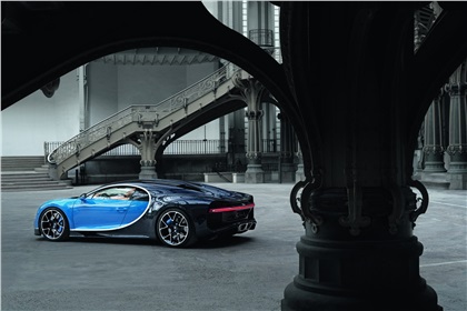 Bugatti Chiron (2016)