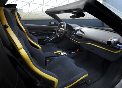 Ferrari SP-8 (2023) – Interior
