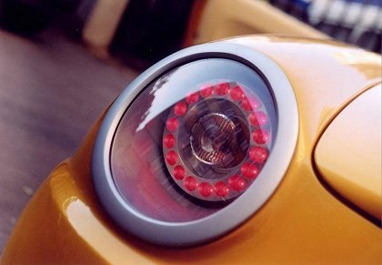 Cardi Body II (Cardi), 2003