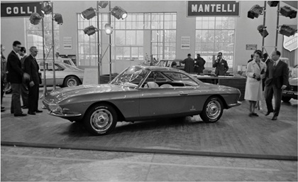 Fiat 2300 S Coupé Lausanne (Pininfarina), 1964