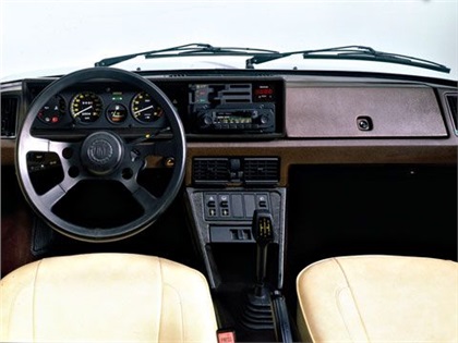 Fiat X1/9 (Bertone), 1980 - Interior