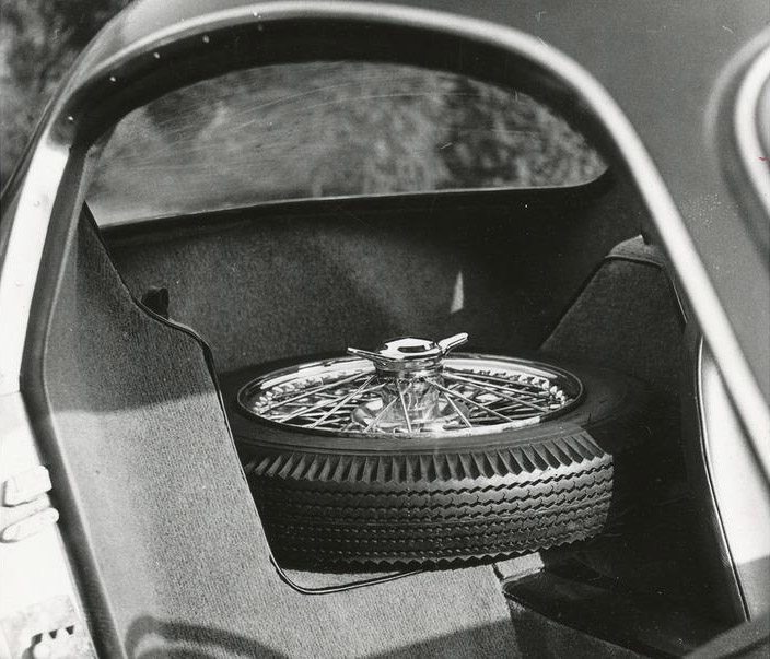 Lotus Elite, 1957-63 - Spare Tire
