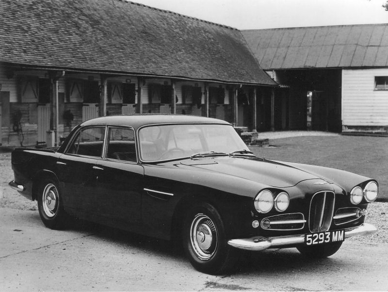 Lagonda Rapide, 1961-1964 - Передняя облицовка копировала стиль Ford Edsel, остальная часть кузова напоминала Facel Vega. Выступающие вперед фары выглядели очень неуклюже.