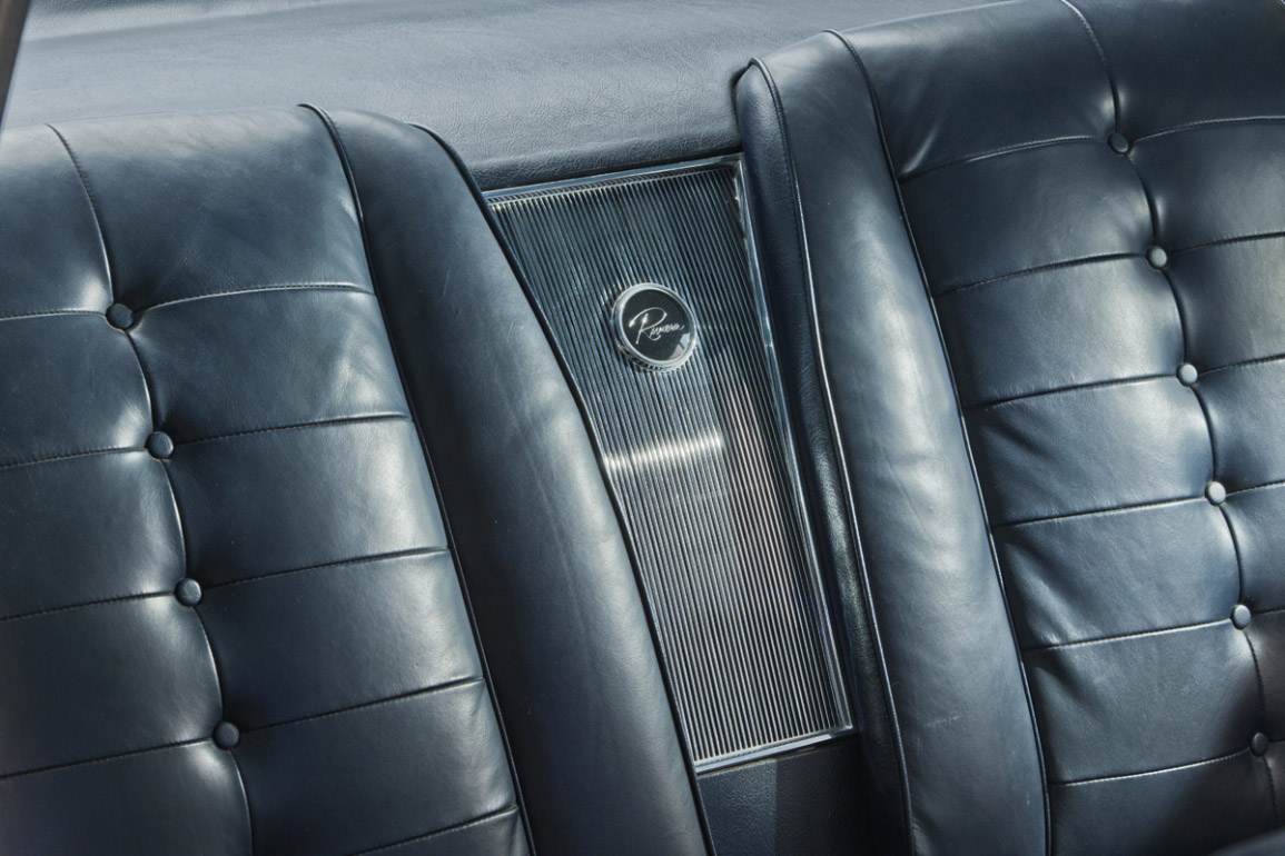 Buick Riviera, 1963 - Rear seats