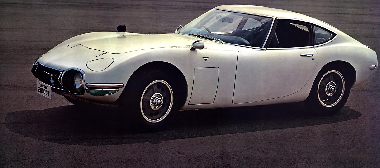 Toyota 2000GT, 1967 - Brochure