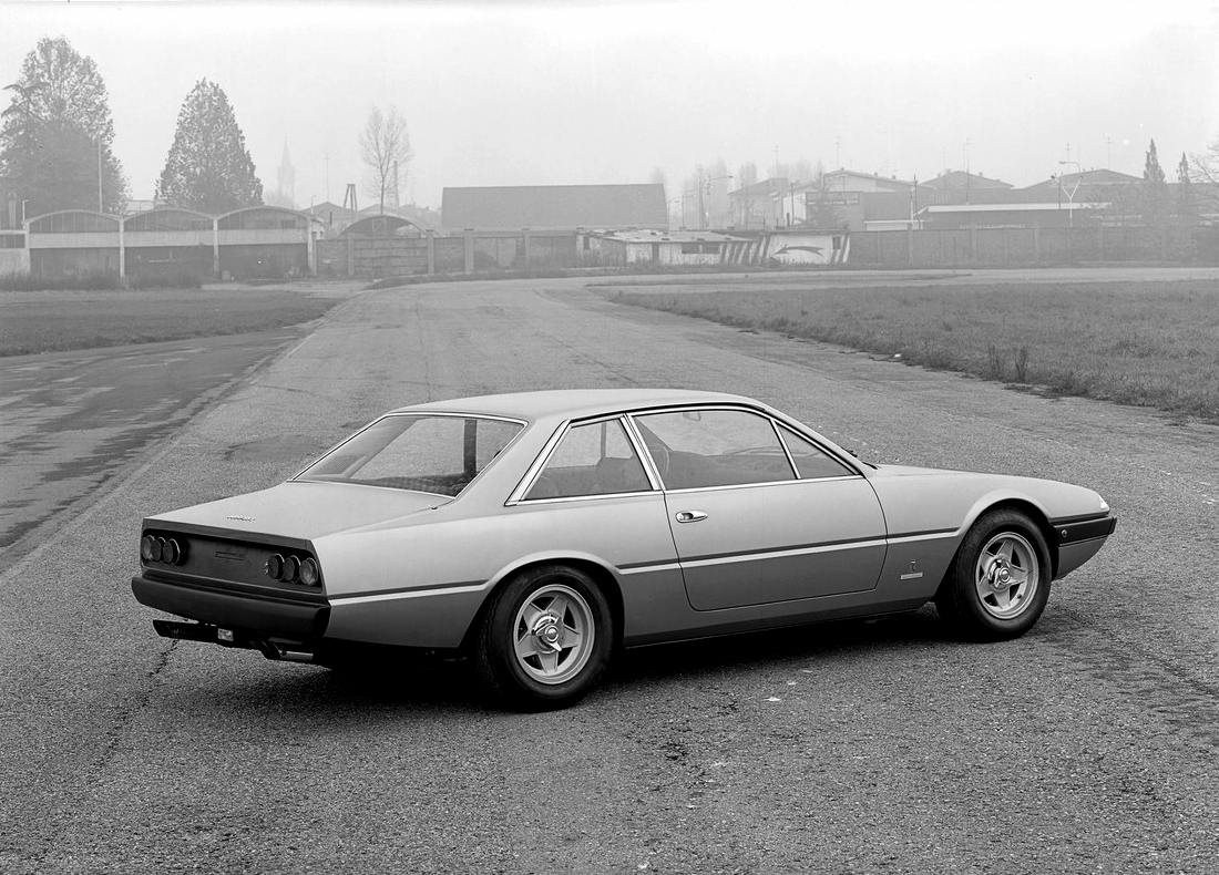 Ferrari 365 GT4 2+2 Prototipo (Pininfarina), 1972