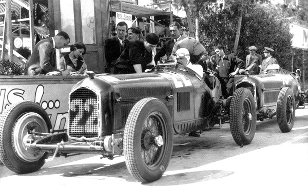 Trossi in pits during practice for Monaco GP (1934) - Alfa Romeo P3