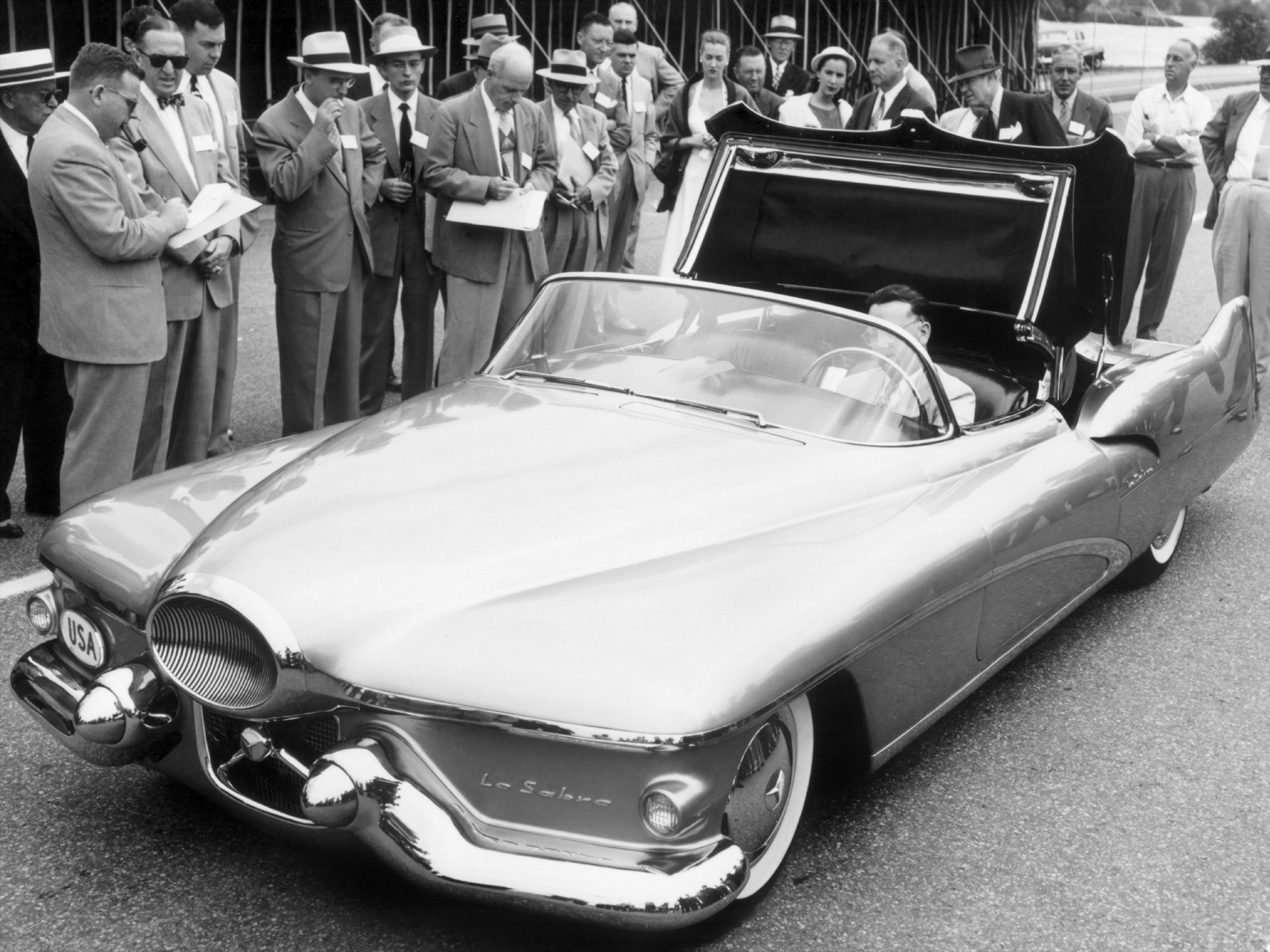 Buick Le-Sabre, 1951