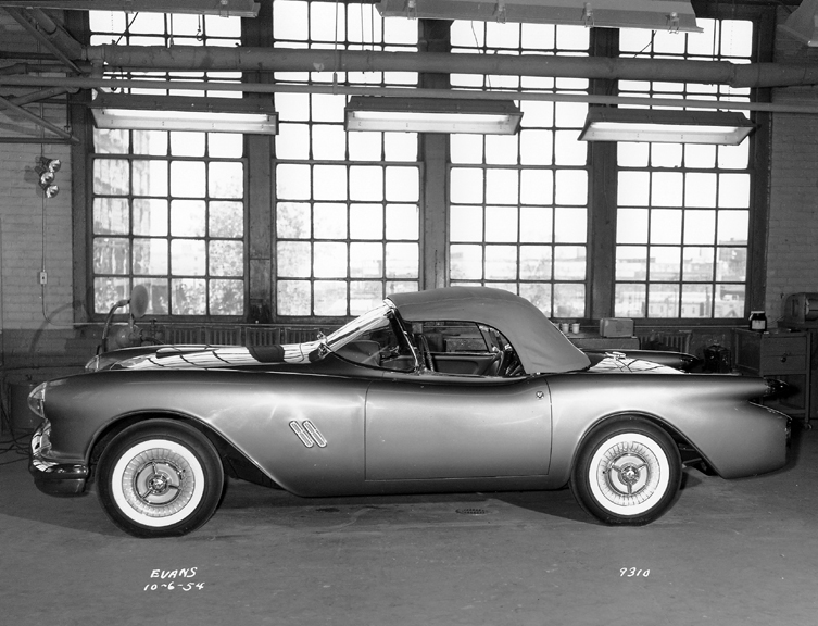 The pictured car is the third F-88; it was built for GM executive, Sherrod Skinner.
