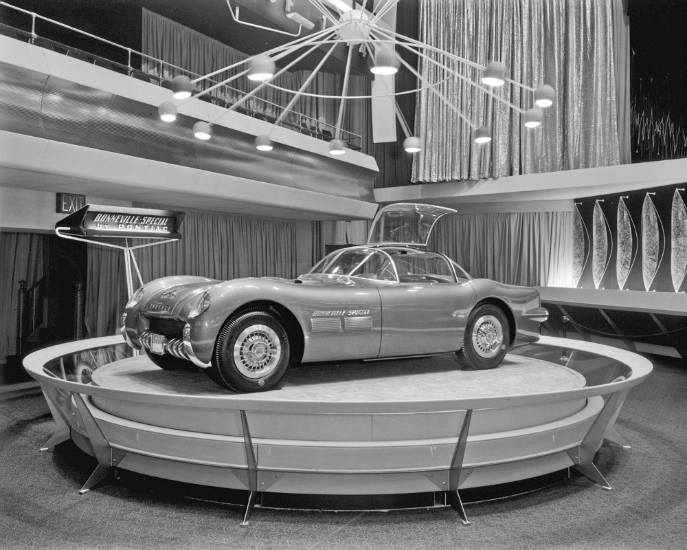 Pontiac Bonneville Special, 1954