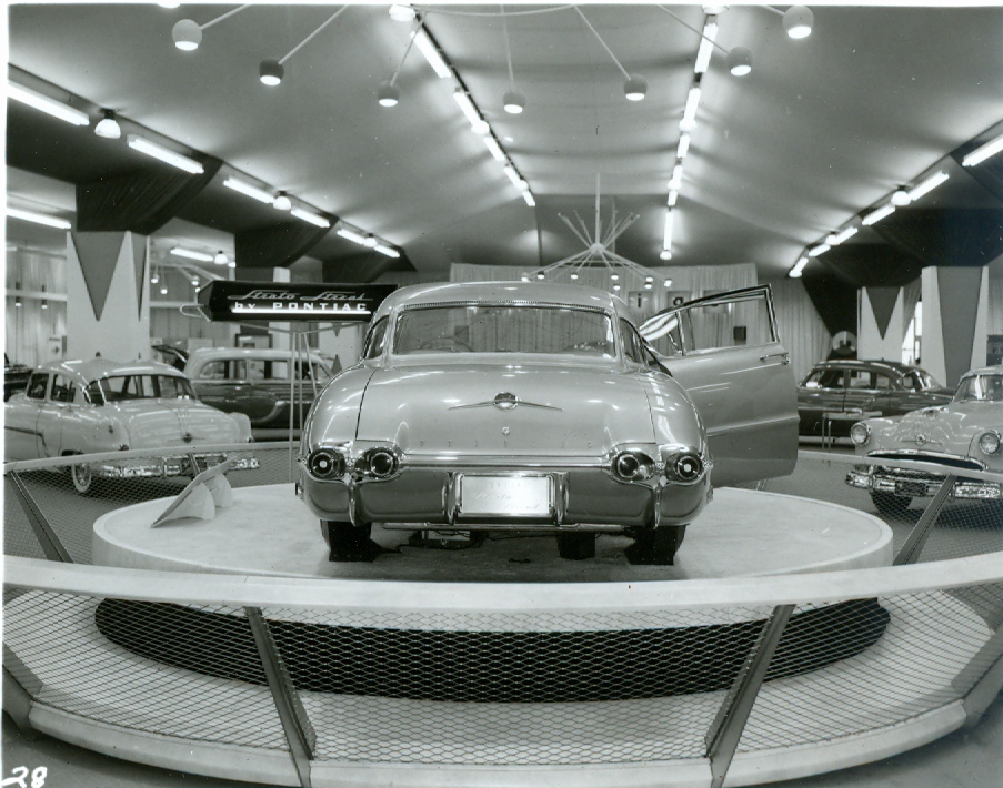 Pontiac Strato-Streak, 1954 - Chicago Motorama