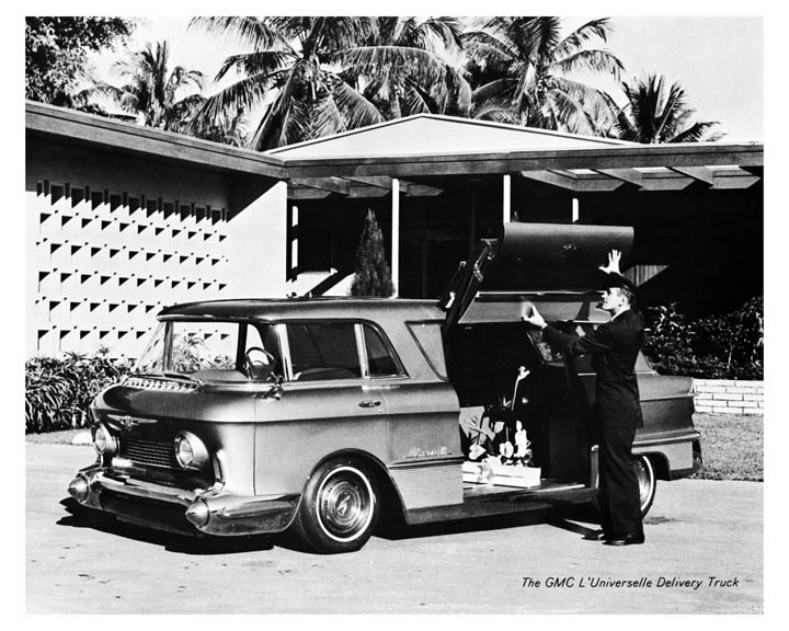 GMC L'Universelle Experimental Truck, 1955 - The rear side doors opened in a folding gullwing fashion, which gave unfettered access to the cargo area and made for an impressive display of function.