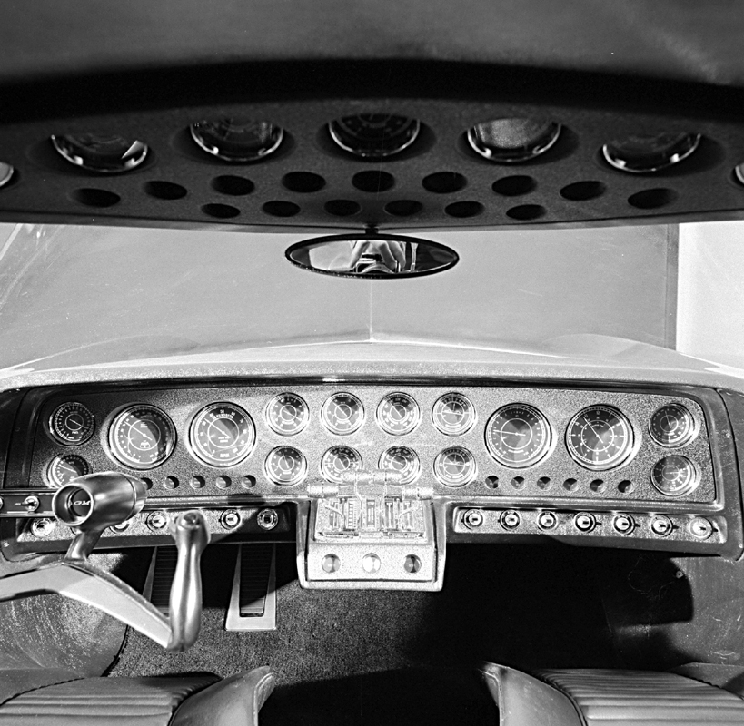 GM-X Stiletto, 1964 - Interior