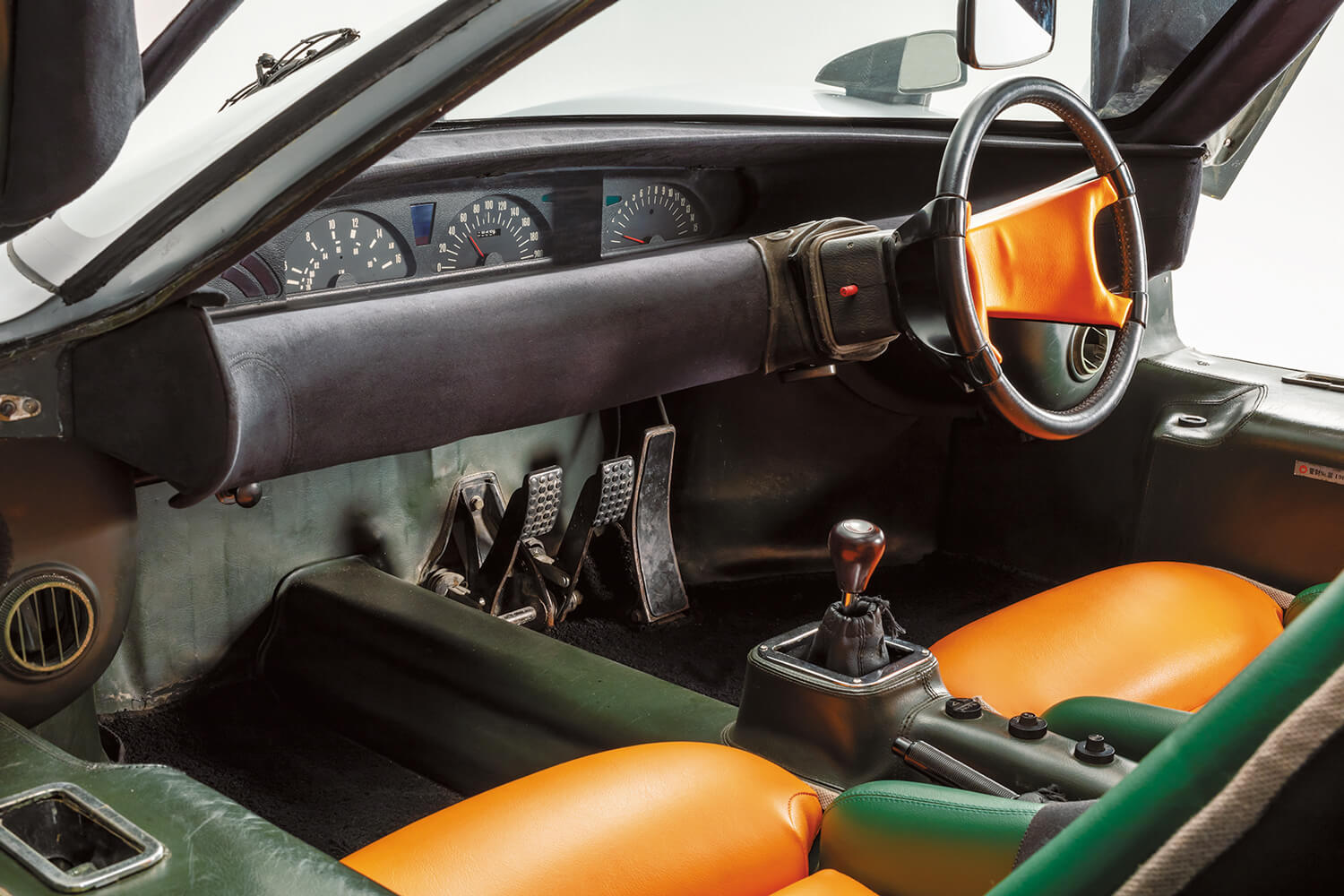 Mazda RX-500, 1970 – Interior – Photo: Isao Yatsui