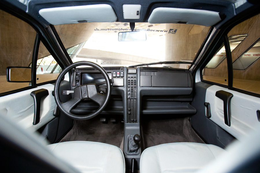 Volkswagen Student, 1982 - Interior