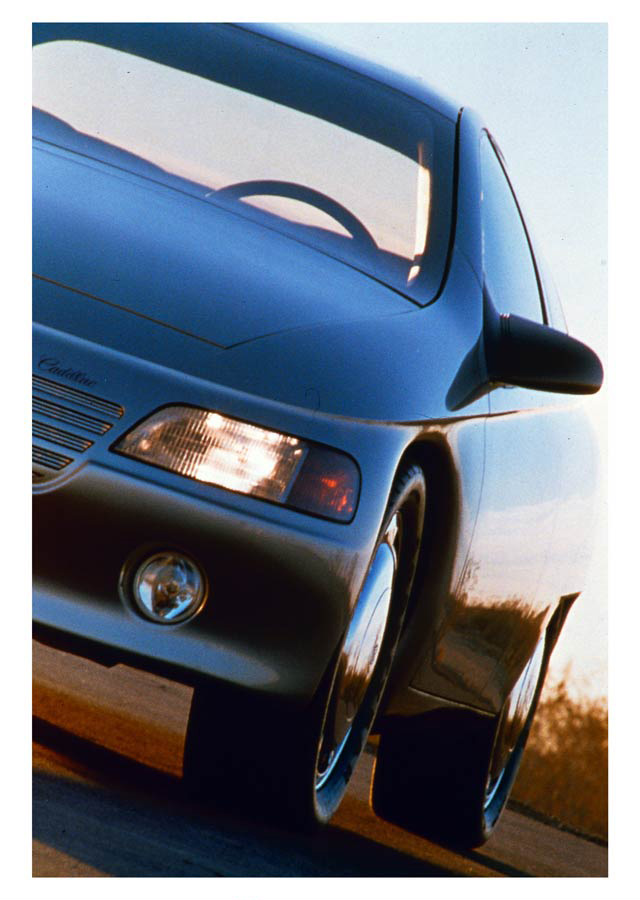 Cadillac Aurora, 1990
