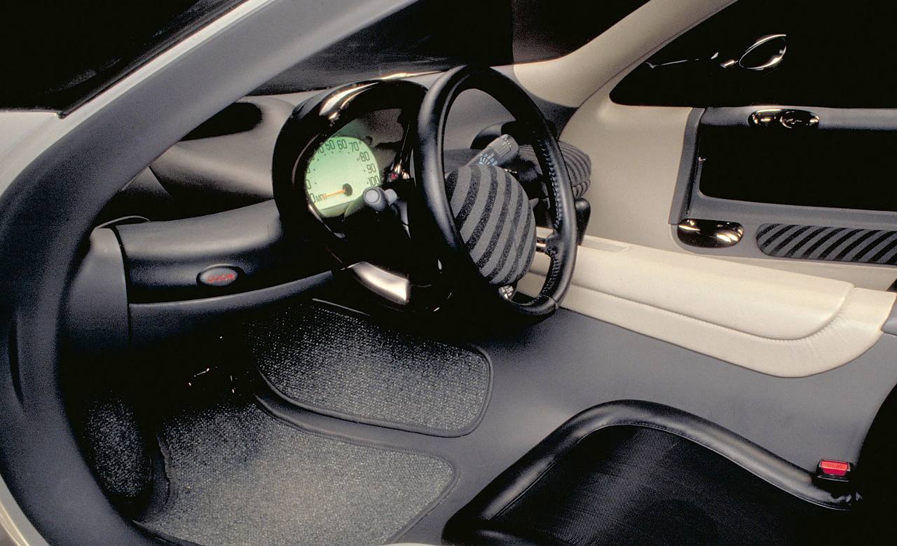 GM Ultralite Concept, 1992 - Interior