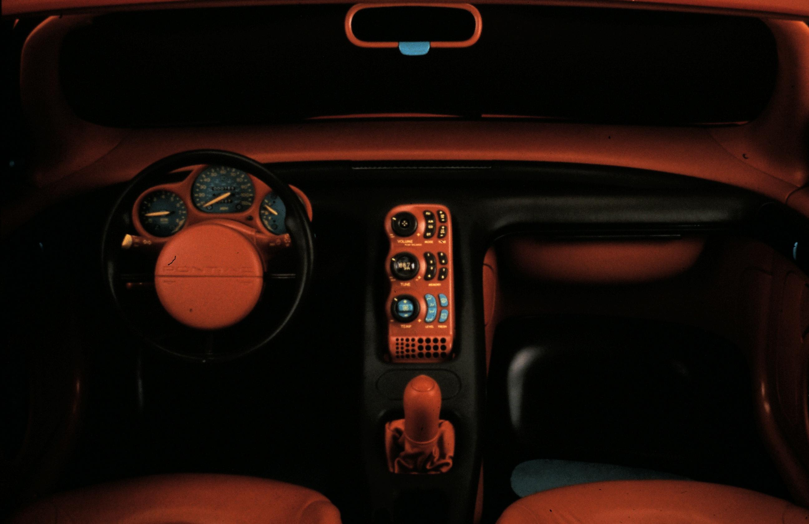Pontiac Salsa Concept, 1992 - Interior