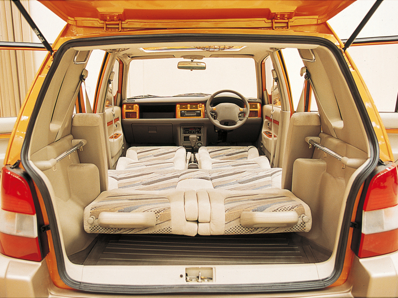 Mazda BU-X, 1995 - Interior