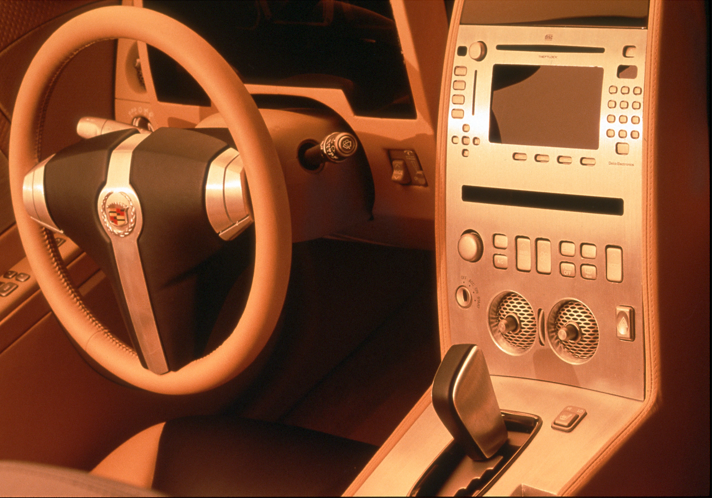 Cadillac Evoq Concept, 1999 - Interior
