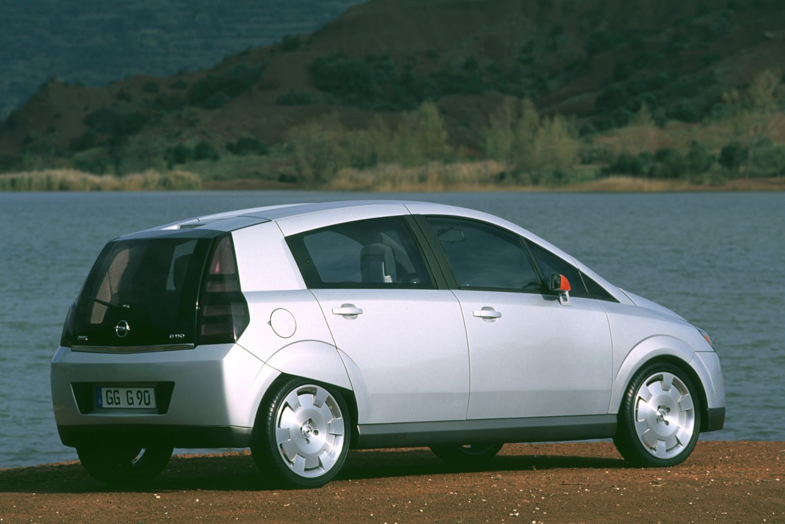 Opel G90, 1999